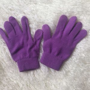Purple Knit Gloves